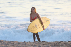 Cara Delevingne - Photoshoot candids in Malibu, 9 января 2015 (133xHQ) 0u6LXW0J