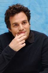 Mark Ruffalo - Eternal Sunshine of the Spotless Mind press conference portraits by Vera Anderson (Los Angeles, March 6, 2004) - 8xHQ 1ILmdQ32