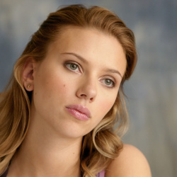 Scarlett Johansson - "Scoop" press conference portraits by Armando Gallo (New York, July 9, 2006) - 39xHQ 1RRJV6k7