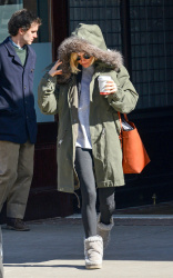 Sienna Miller - Out and about in New York City - February 11, 2015 (30xHQ) 274PicuJ