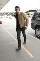 Ben Barnes - Ben Barnes - Departing From LAX Airport (January 29,2015) - 15xHQ 2UuWRFQk