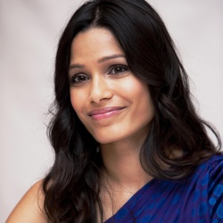 Freida Pinto - "Rise Of The Planet Of The Apes" press conference portraits by Armando Gallo (New York, July 31, 2011) - 14xHQ 2mLcs19h