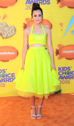 Megan Nicole - 28th Annual Kids' Choice Awards, Inglewood, 28 марта 2015 (13xHQ) 3wDMCFoV