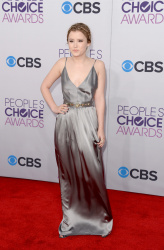 Taylor Spreitler arrives at the 39th Annual People's Choice Awards at Nokia Theatre L.A. Live on January 9, 2013 in Los Angeles, California - 24xHQ 4L16UPmU