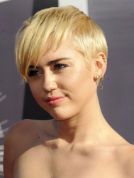 Miley Cyrus - 2014 MTV Video Music Awards in Los Angeles, August 24, 2014 - 350xHQ 52B0xitJ