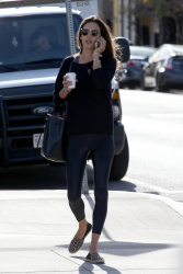 Alessandra Ambrosio - Out and about in Brentwood (2015.01.22) - 20xHQ 5JAPvL1S