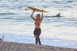 Cara Delevingne - Photoshoot candids in Malibu, 9 января 2015 (133xHQ) 5WYH6KIH
