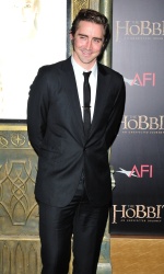 Lee Pace - attends 'The Hobbit An Unexpected Journey' New York Premiere at Ziegfeld Theater in New York - December 6, 2012 - 8xHQ 6Cq78x3E