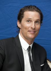 Matthew McConaughey - "The Lincoln Lawyer" press conference portraits by Armando Gallo (Beverly Hills, March 9, 2011) - 16xHQ 7QUlWGaR