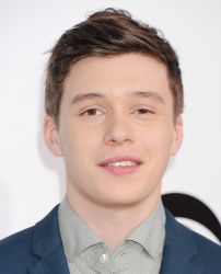 Nick Robinson - 40th People's Choice Awards at the Nokia Theatre in Los Angeles, California - January 8, 2014 - 2xHQ 8D9Is8Rn