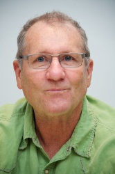 Ed O'Neill - Modern Family press conference portraits by Vera Anderson (Los Angeles, October 11, 2012) - 7xHQ 9zAZrTBY