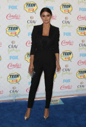 Selena Gomez - At the FOX's 2014 Teen Choice Awards, August 10, 2014 - 393xHQ ANxm1GWQ