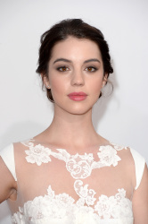 Adelaide Kane - 40th People's Choice Awards held at Nokia Theatre L.A. Live in Los Angeles (January 8, 2014) - 52xHQ Aio4kXRX