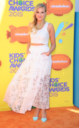 Veronica Dunne - 28th Annual Kids' Choice Awards, Inglewood, 28 марта 2015 (9xHQ) CCoHTSYM