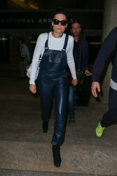 Jessie J - Arriving at LAX airport in Los Angeles - February 7, 2015 (14xHQ) DExNmpqv
