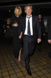 Sean Penn - Charlize Theron and Sean Penn - seen leaving Royal Festival Hall. London - February 16, 2015 (153xHQ) DKWNMiAu
