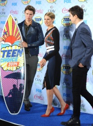 Shailene Woodley - 2014 Teen Choice Awards, Los Angeles August 10, 2014 - 363xHQ DLlv28lM