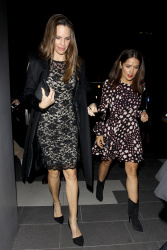 Salma Hayek and Hilary Swank out together at the Soho House in West Hollywood, 9 января 2015 (14xHQ) DMSRQ9tl