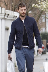 Jamie Dornan - Out and about with Amelia Warner in London - April 1, 2015 - 14xHQ EELRWFUy