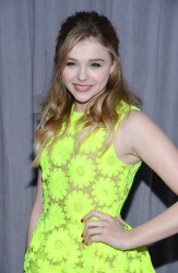 Chloe Moretz - 39th Annual People's Choice Awards (Los Angeles, January 9, 2013) - 334xHQ FAOElq2t