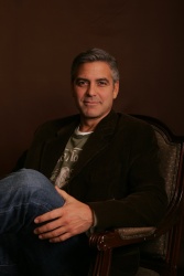 George Clooney - Todd Plitt Photoshoot (December 2, 2006) - 16xHQ JsaL3hTu