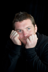 Sam Worthington - "Clash of the Titans" press conference portraits by Vera Anderson (Hollywood, March 31, 2010) - 14xHQ Kq4pP5by