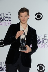 Joseph Morgan, Persia White - 40th People's Choice Awards held at Nokia Theatre L.A. Live in Los Angeles (January 8, 2014) - 114xHQ Mwwx4NEU