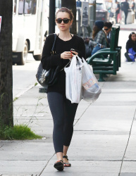Lily Collins - Shopping in West Hollywood - February 20, 2015 (18xHQ) NWaK3U5v