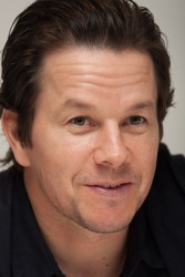 Mark Wahlberg - Mark Wahlberg - The Gambler press conference portraits by Herve Tropea (Los Angeles, November 7, 2014) - 10xHQ RbVKuf11