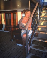 Мэрайя Кэри (Mariah Carey) lingerie photoshoot on a yacht in Capri 2016 (5xМQ) TxjG6Cgg