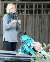 Malin Akerman - Malin Akerman - Out with her son in LA- February 20, 2015 (25xHQ) UGmIefP1
