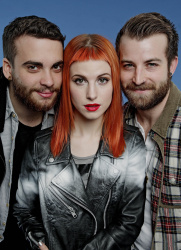 Paramore (Hayley Williams,  Jeremy Davis, Taylor York) - Chris McAndrew Photoshoot for The Guardian (February, 2013) - 35xHQ VjRwF5jZ