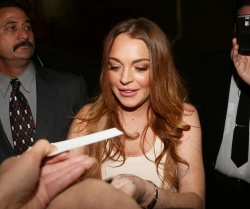 Lindsay Lohan - arriving to 'Jimmy Kimmel Live!' in Hollywood, February 3, 2015 - 39xHQ VuSHWX4H
