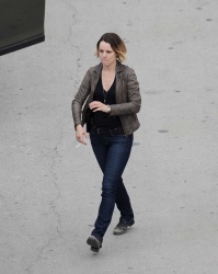 Rachel McAdams - on the set of 'True Detective' in LA - February 27, 2015 (43xHQ) WEB5fUxu