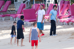 Mark Wahlberg - and his family seen enjoying a holiday in Barbados (December 26, 2014) - 165xHQ XmWloc2C