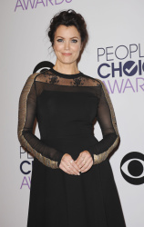 Bellamy Young - The 41st Annual People's Choice Awards in LA - January 7, 2015 - 61xHQ C1FAcB8L