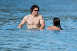 Mark Wahlberg - and his family seen enjoying a holiday in Barbados (December 26, 2014) - 165xHQ C1aMr2Pp