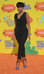 Jennifer Hudson - 28th Annual Kids' Choice Awards, Inglewood, 28 марта 2015 (145xHQ) EvYBYMYU