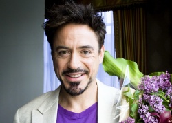 Robert Downey Jr. - "The Soloist" press conference portraits by Armando Gallo (Beverly Hills, April 3, 2009) - 19xHQ FYOFATc5