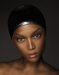 Tyra Banks - America's Next Top Model Promoshoot, Season 9, 2007 - 8xHQ FrWnSVm1