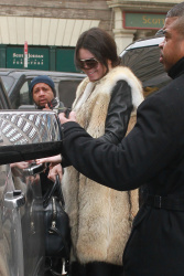 Kendall Jenner - Leaving the Trump Hotel in New York City (2015.02.12.) (8xHQ) FuJSzhrl