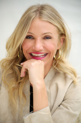 Cameron Diaz - The Green Hornet press conference portraits by Vera Anderson (Beverly Hills, January 11, 2011) - 11xHQ GyQCSipD