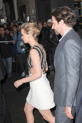 Jennifer Lawrence и Bradley Cooper - Attends a screening of 'Serena' hosted by Magnolia Pictures and The Cinema Society with Dior Beauty, Нью-Йорк, 21 марта 2015 (449xHQ) HG5S6Qrz