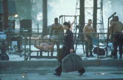 Demi Moore - Demi Moore, Ridley Scott, Viggo Mortensen - Промо стиль и постеры к фильму "G.I. Jane (Солдат Джейн)", 1997 (25хHQ) HchAg4iZ
