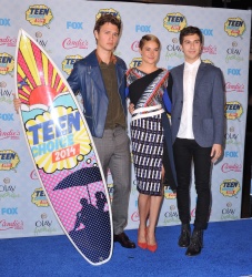Shailene Woodley - 2014 Teen Choice Awards, Los Angeles August 10, 2014 - 363xHQ IY7joY0P
