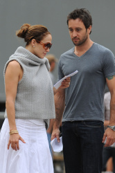 Jennifer Lopez - On the set of The Back-Up Plan in NYC (16.07.2009) - 120xHQ JbE02OcF