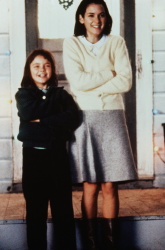 Winona Ryder - Christina Ricci, Bob Hoskins, Cher, Winona Ryder - постер и промо стиль к фильму "Mermaids (Русалки)", 1990 (15хHQ) LZwH625S