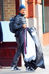 Josh Duhamel - Josh Duhamel - is spotted out and about in New York City, New York - February 24, 2015 - 26xHQ MrMjV70B