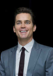 Matt Bomer - The Normal Heart press conference portraits by Magnus Sundholm (New York, May 10, 2014) - 20xHQ N3urycW3
