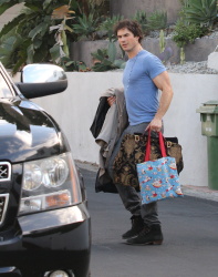 Ian Somerhalder - Leaving Nikki Reed's house in Los Angeles (July 25, 2014) - 25xHQ OIkiVgxW